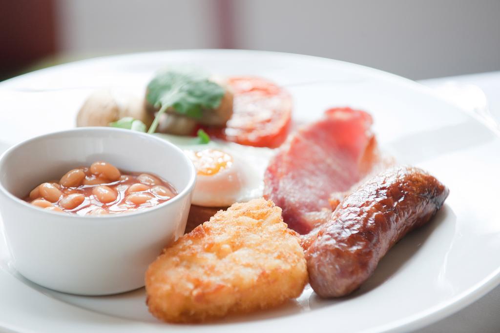 Cotswold Grange Bed & Breakfast Челтнъм Екстериор снимка English breakfast