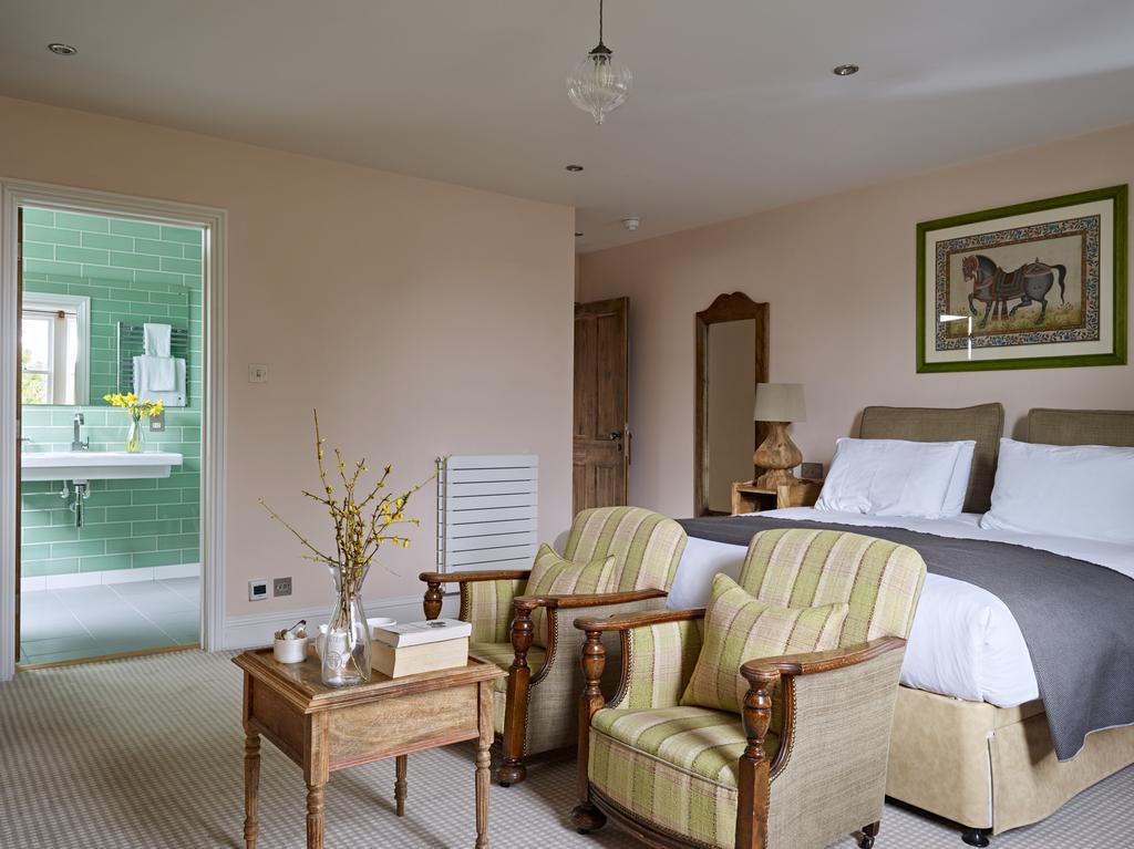 Cotswold Grange Bed & Breakfast Челтнъм Екстериор снимка A bedroom at the hotel
