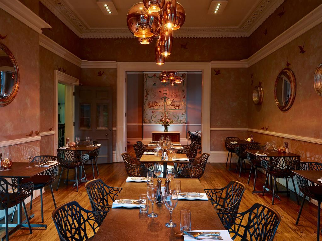 Cotswold Grange Bed & Breakfast Челтнъм Екстериор снимка The interior of the restaurant