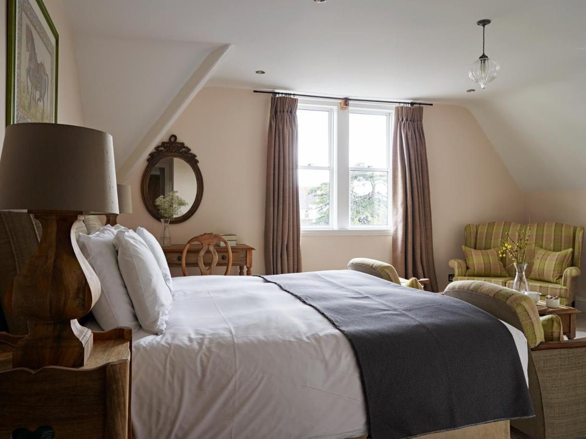 Cotswold Grange Bed & Breakfast Челтнъм Екстериор снимка A bedroom at The Pig